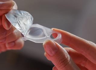 Istock 2224442584 Daily Contact Lenses