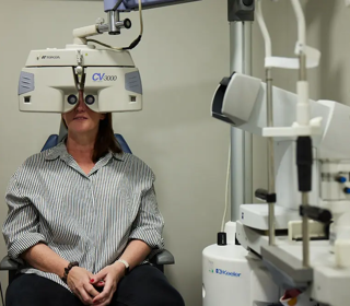BAYFIELDS CHESTER Eye Test Lady In Chair